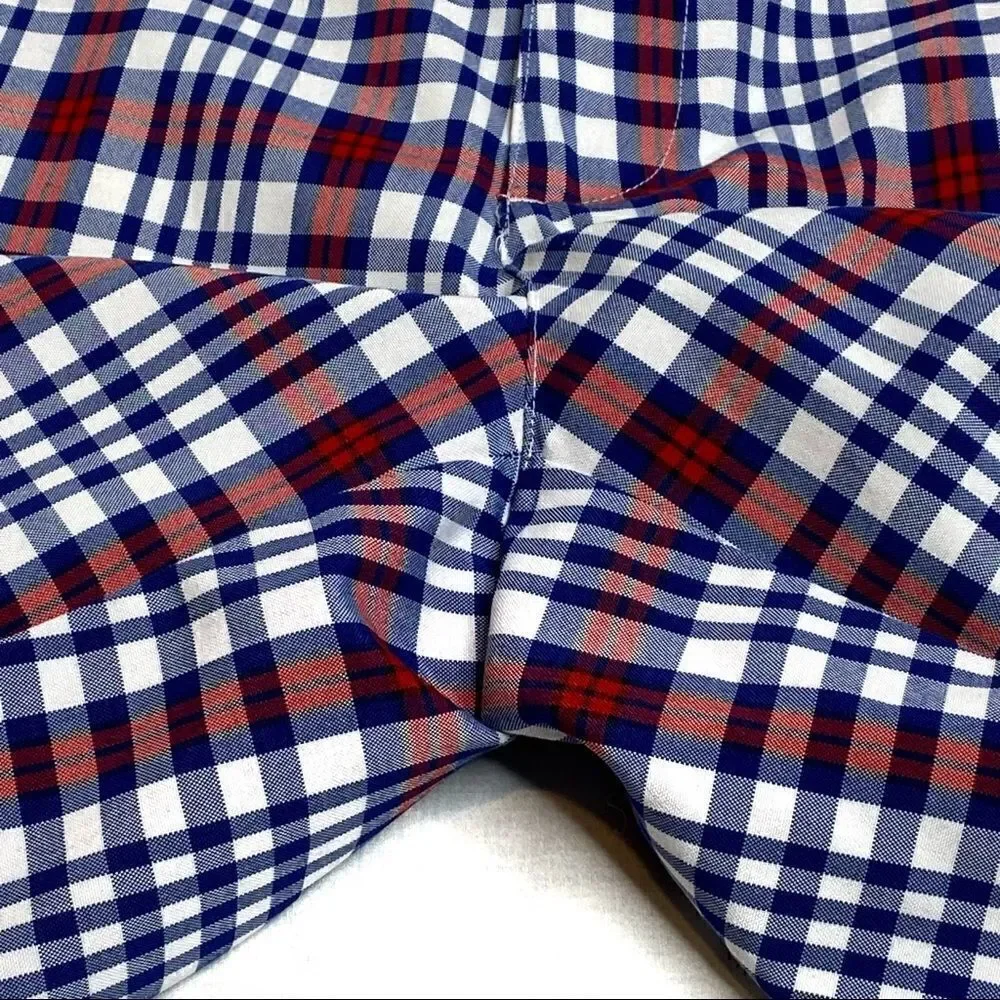 Izod red, white and blue plaid performance golf shorts size 34